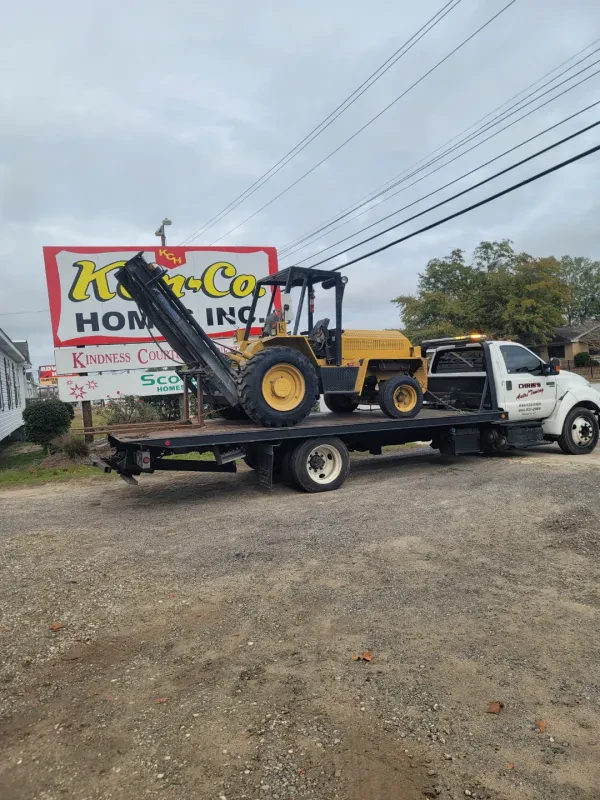 Chris's Auto/Towing - photo 4