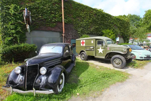 Troy's Garage - photo 2
