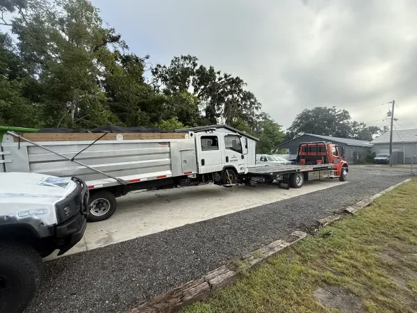 Ozzie's Towing - photo 2