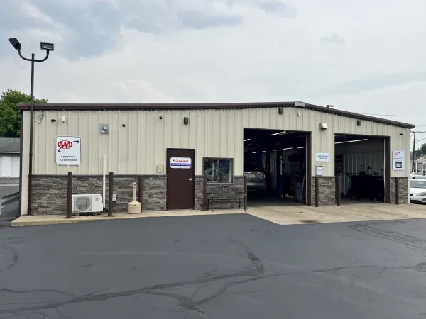 Hineman's Complete Auto Service & Towing Inc. - photo 2