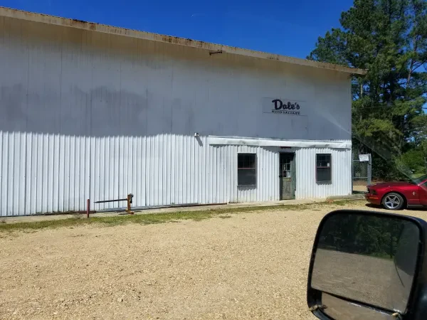 Dale's Truck & Auto Salvage - photo 2