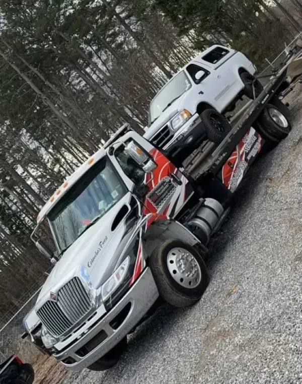 R & R Towing and Recovery, LLC - photo 3