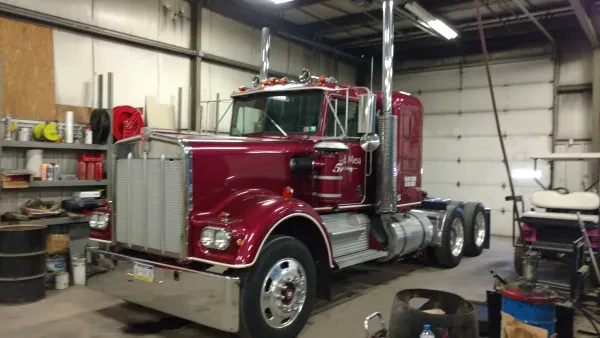 Service Tire Truck Center- Jessup, PA - photo 3