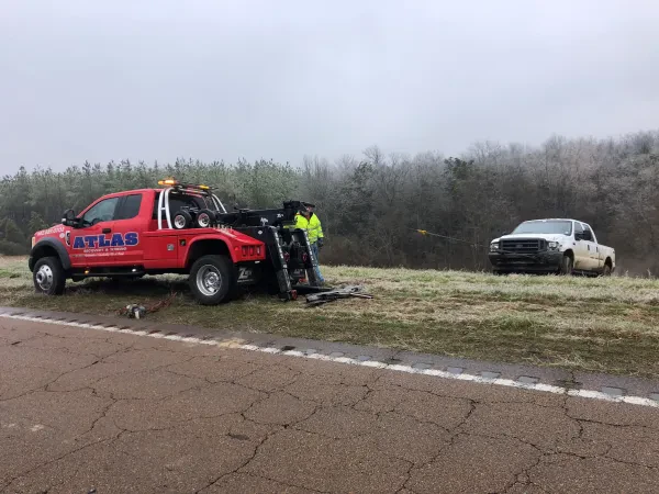Atlas Recovery & Towing - photo 4