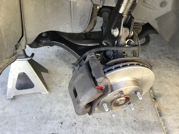 Freeway Smog & Auto Repair LLC - photo 2