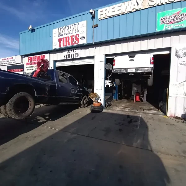 Freeway Smog & Auto Repair LLC - photo 4
