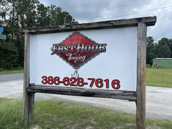 FastHook Towing & Auto 24/7 - photo 4