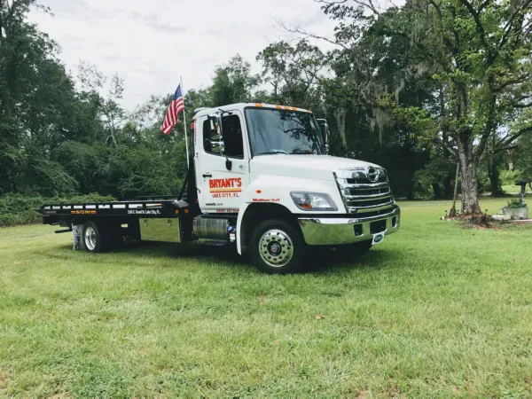 Bryant's Towing 24 Hour Service - photo 2