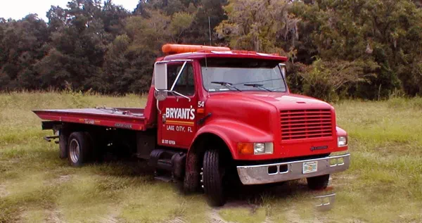 Bryant's Towing 24 Hour Service - photo 4