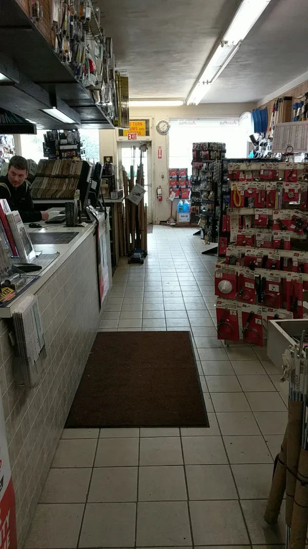 J & G Auto Parts Inc. - photo 2
