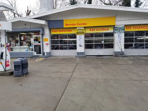 Roslyn Masters Service Station INC - photo 4