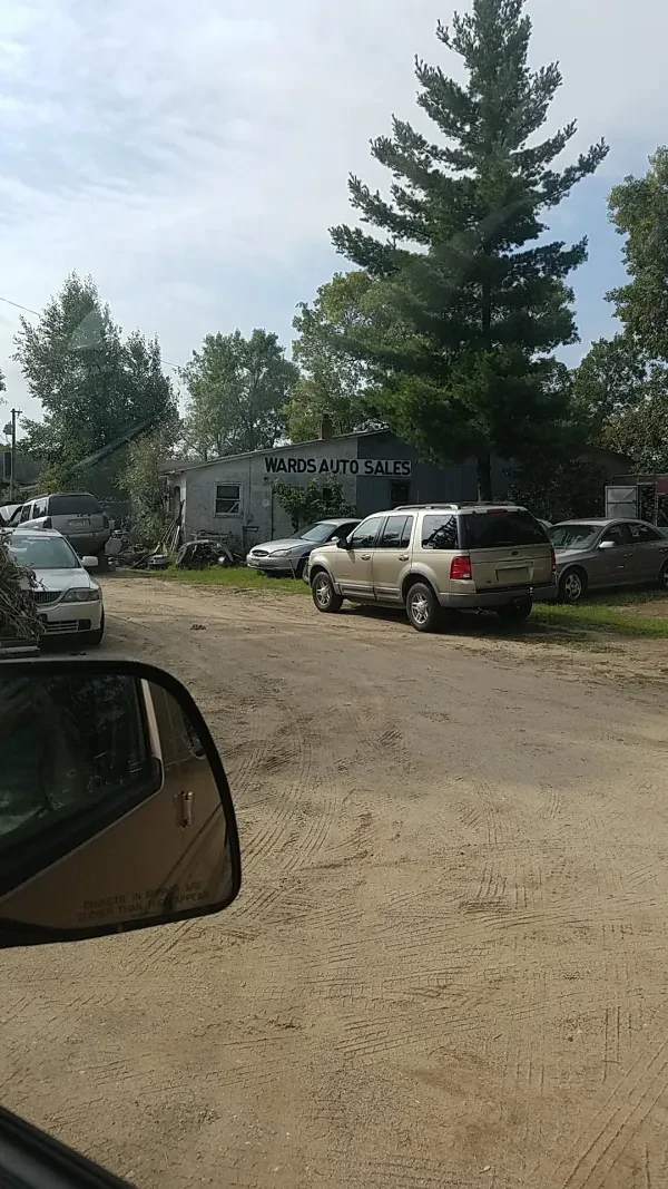 Ward's Auto Sales - photo 2