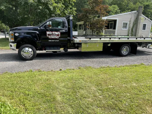 Mid-Town Towing - photo 2