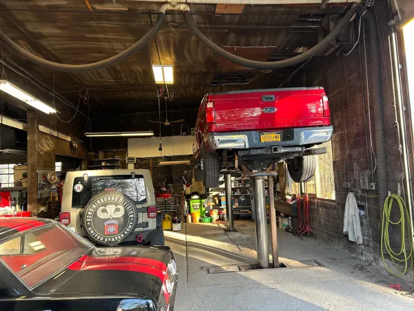 Lank's Automotive Inc - photo 3