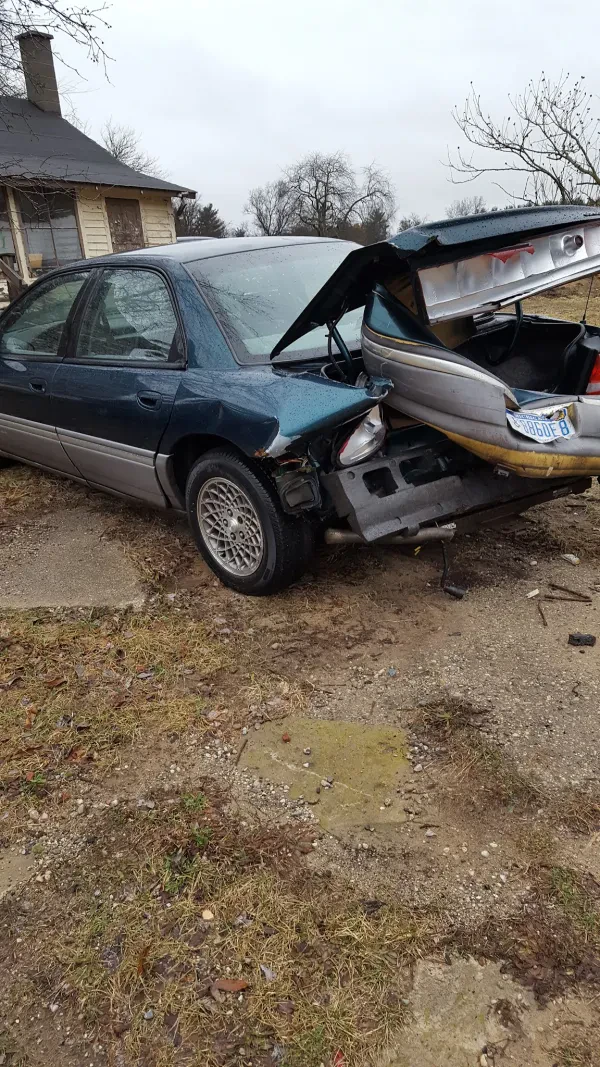 Mabrito Garage & Auto Salvage - photo 3