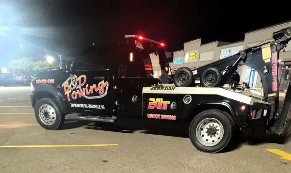 B & D Towing and Recovery - photo 3