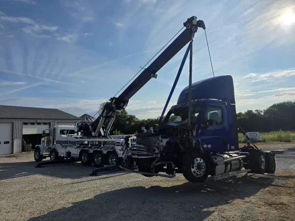 Lakeside Towing & Recovery LLC locations in Memphis & Kirksville - photo 4