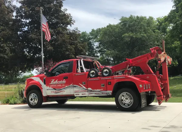 Lakeside Towing & Recovery - photo 4