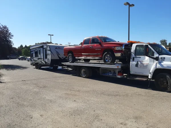 High Desert Towing - photo 3