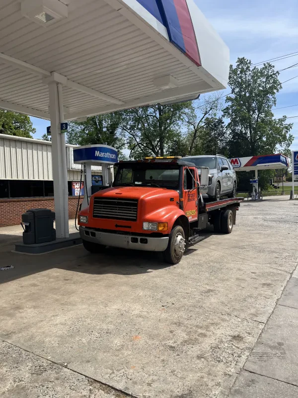 Kitts Wrecker Service LLC - photo 4
