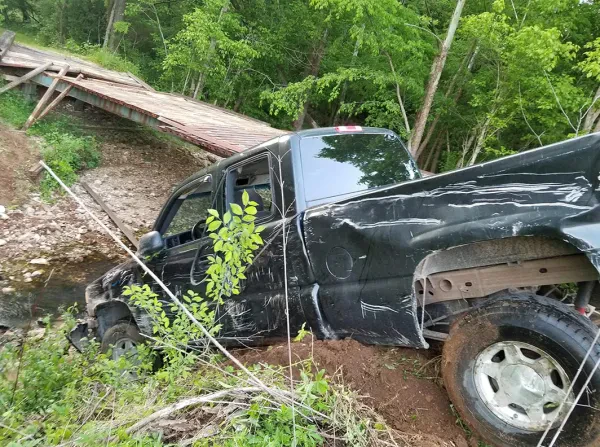 Mitchell's Towing and Roadside Assistance LLC - photo 3