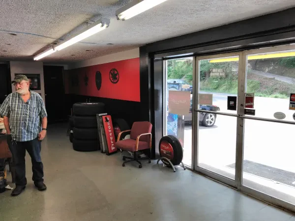 Turner Brothers Car Care Center - photo 2