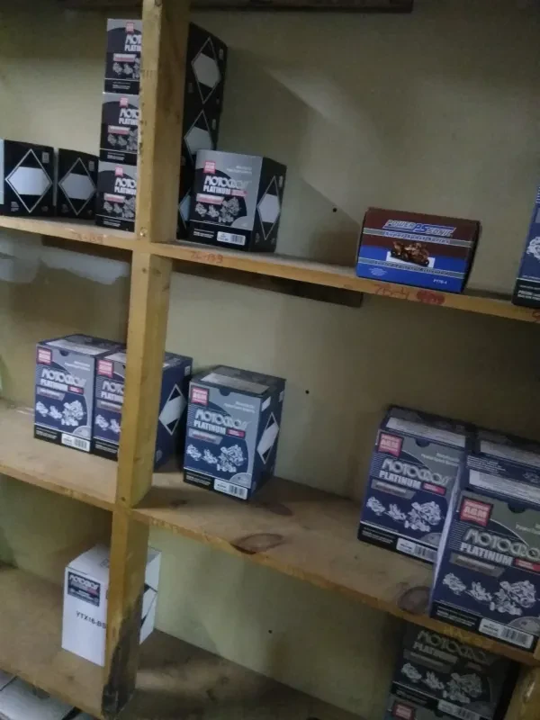Willard Battery Outlet - photo 4