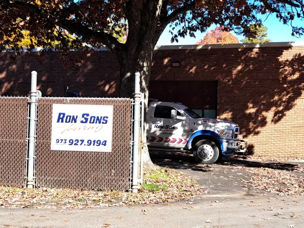 Ron & Sons Towing - photo 2