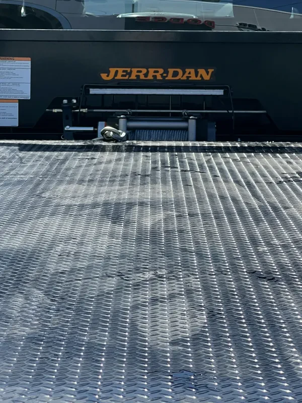 South Shore JerrDan Parts & Service - photo 4