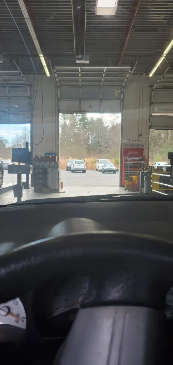 Express Oil Change & Tire Engineers - photo 4