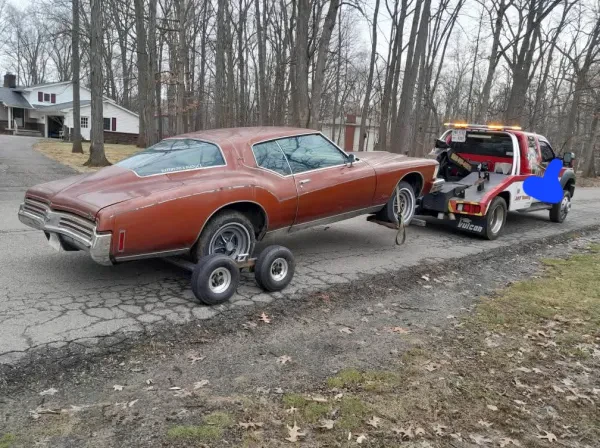 John's Towing And Recovery of Youngstown Ohio Repossession Services - photo 3