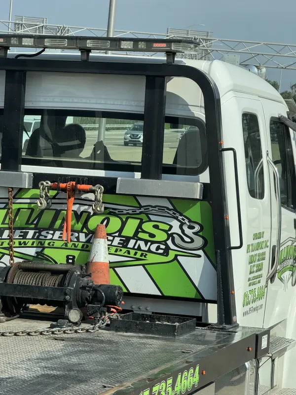 Illinois Fleet Service Towing & Repair - photo 4