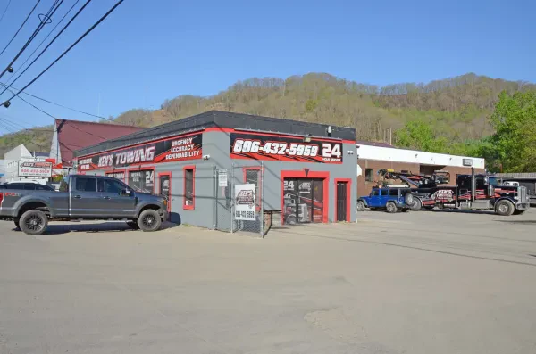Ken's Towing & Truck Service - photo 2