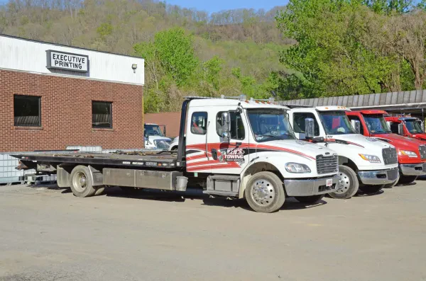 Ken's Towing & Truck Service - photo 3