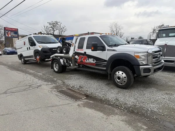 R-Line Towing - photo 3