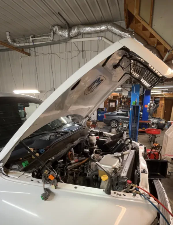 Cuce' Auto Repair - photo 3
