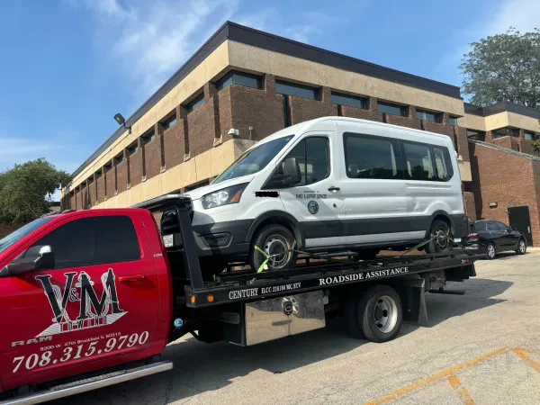 V & M Towing & Recovery - photo 4