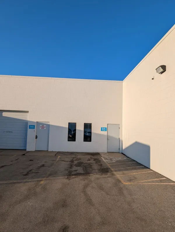 Wally Edgar Collision Center - photo 2