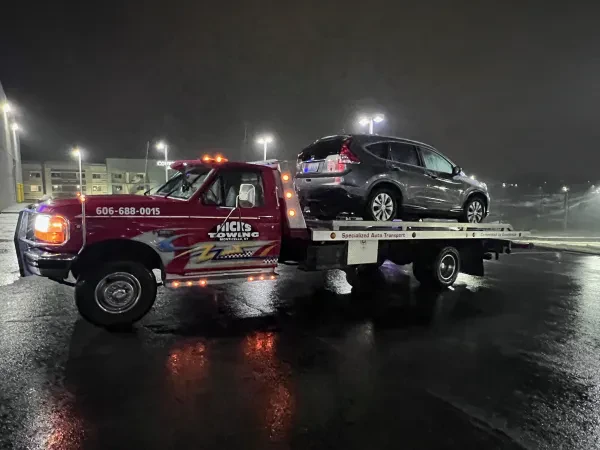 Hicks Towing - photo 3