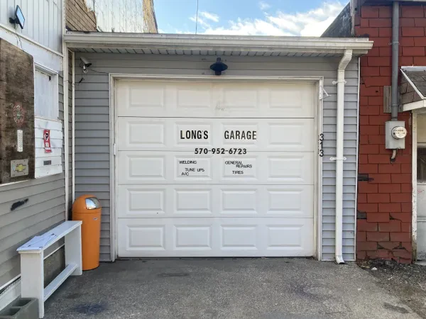 Long’s Garage - photo 2