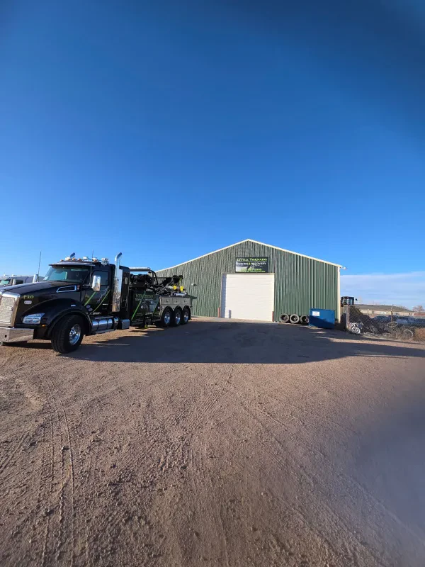 Little Tornado Towing & Recovery - photo 4