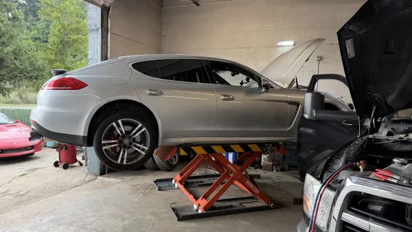 Red's Auto Services - photo 4