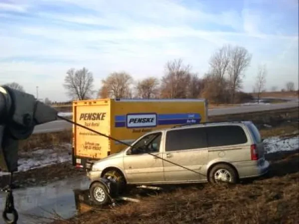 Hodge's Towing & Repair Service - photo 4