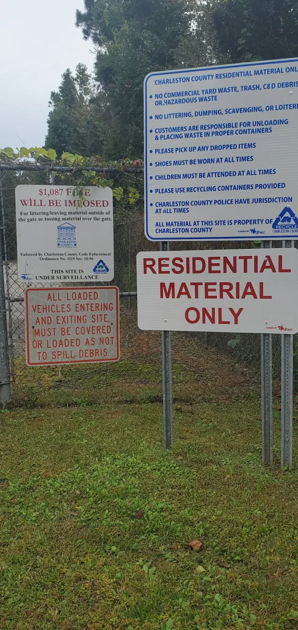 River Road Convenience Center - photo 3