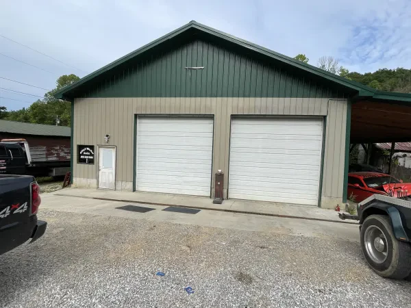 Rileys Auto Repair - photo 3