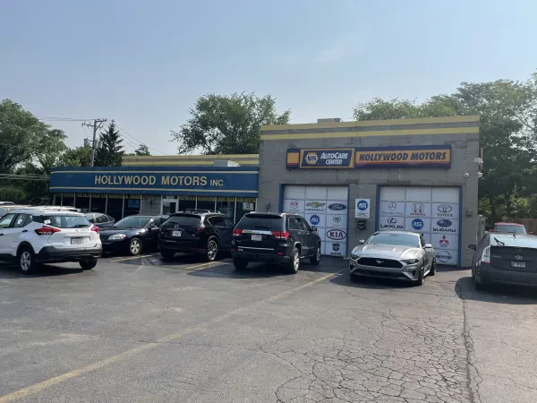 Hollywood Motors Inc - photo 2