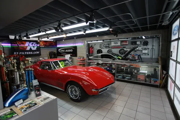 Hollywood Motors Inc - photo 3