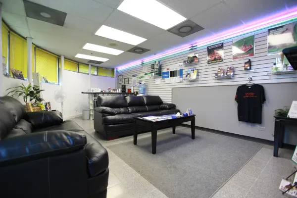 Hollywood Motors Inc - photo 4