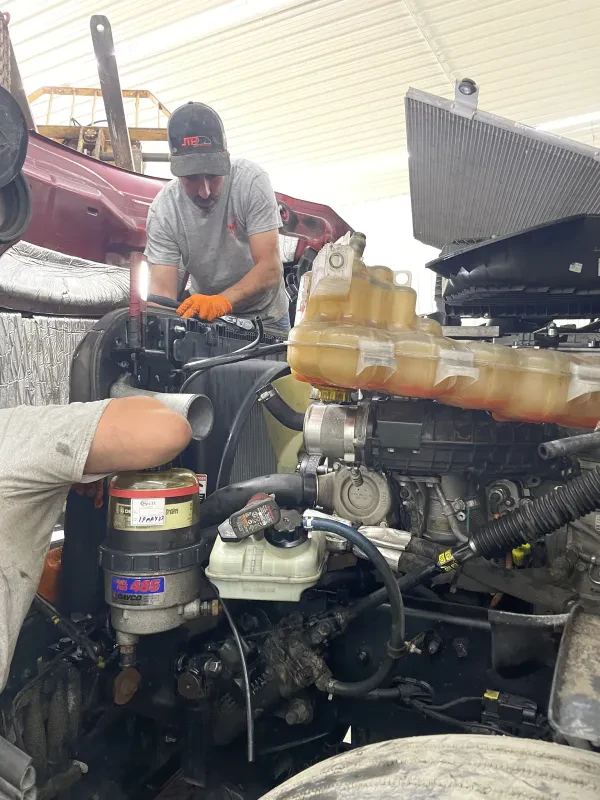 Pine Run Truck Repair - photo 3