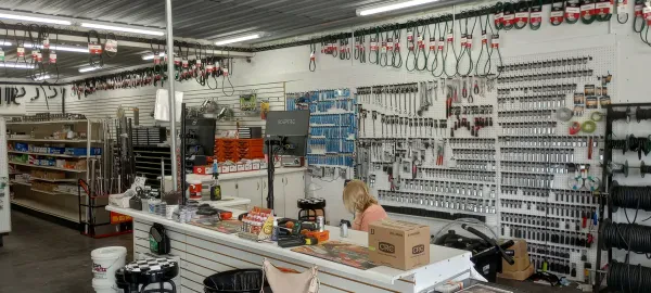 cloud's auto parts - photo 4